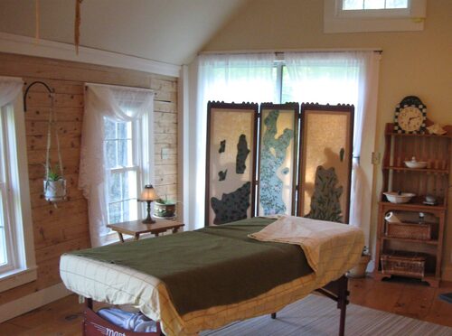 %%Roots of Harmony%%, Harrisville, NH; 1 Hour Massage; Studio located at the Harrisville Inn; Expires 1/31/25; Miriam Sharrock has been practicing as a licensed massage therapist for twelve years. Her technique involves integrating different massage modalities in order to best fit the needs of her clients. Several of the modalities utilized include Neuromuscular Massage, Swedish Massage, Trigger Point Therapy, Myofacia Release, Circulatory Massage and more. https://rootsofharmony.amtamembers.com/