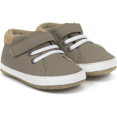 %%Robeez First Kicks Jensen Sneaker%%, Donated by the Lundsted family; Brand new in box; Grey; Size 18-24 months; An easy-on sneaker for little feet as they begin to walk; Elasticized laces with hook-and-loop strap closure; Easy on/stay on functionality with flexible, cushioned insole; Leather upper, rubber and suede sole; Imported.